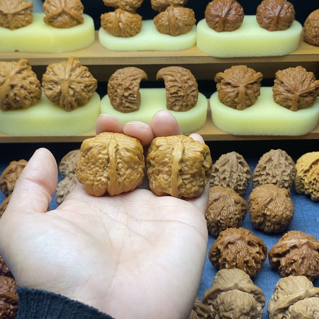 蛤蟆头福利一帆风顺文玩核桃打底