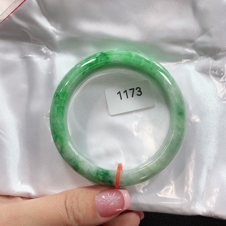 翡翠手镯未镶嵌天然翡翠手镯55