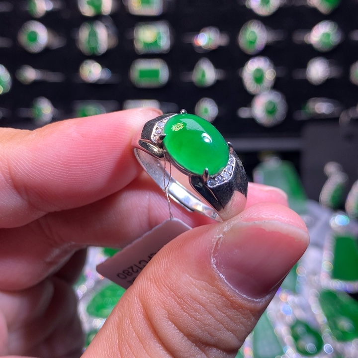 【闪购商品】翡翠银S925镶嵌吊坠(不含链)绿蛋