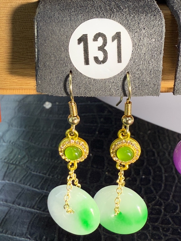 天然缅甸翡翠A货耳饰 131