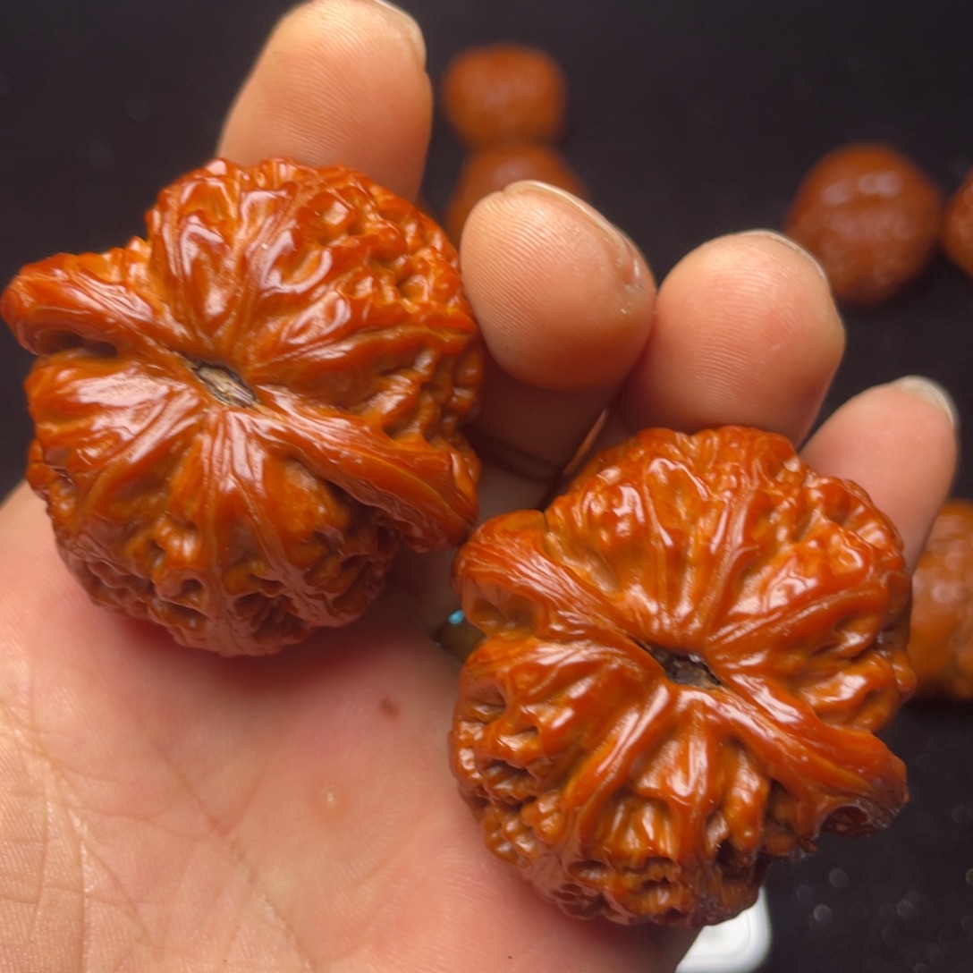 鹏***博文玩核桃吊坠大李子文玩核桃1289