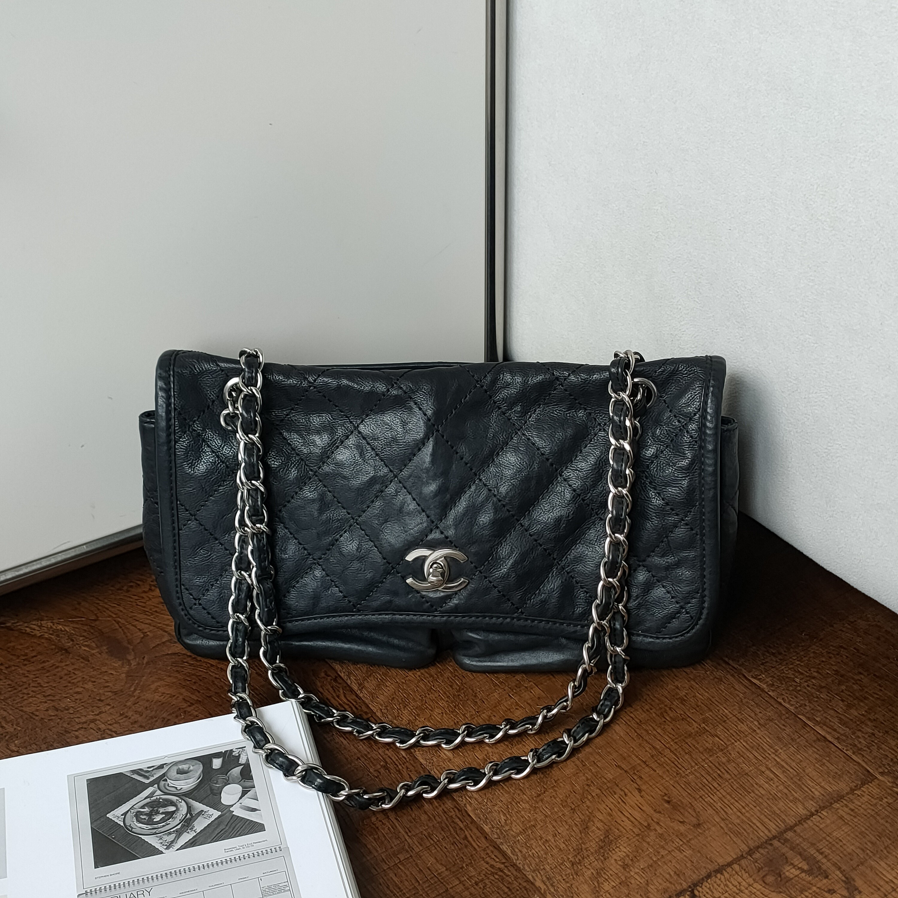 95新 Chanel/香奈儿 Azul黑银牛皮双口袋机场单肩包/49487