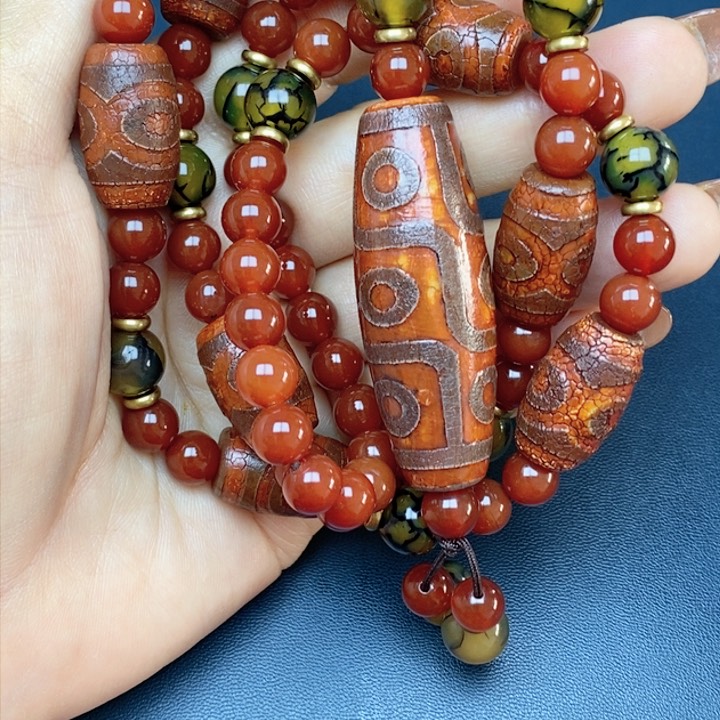 玛瑙/玉髓颈饰未镶嵌一**缘