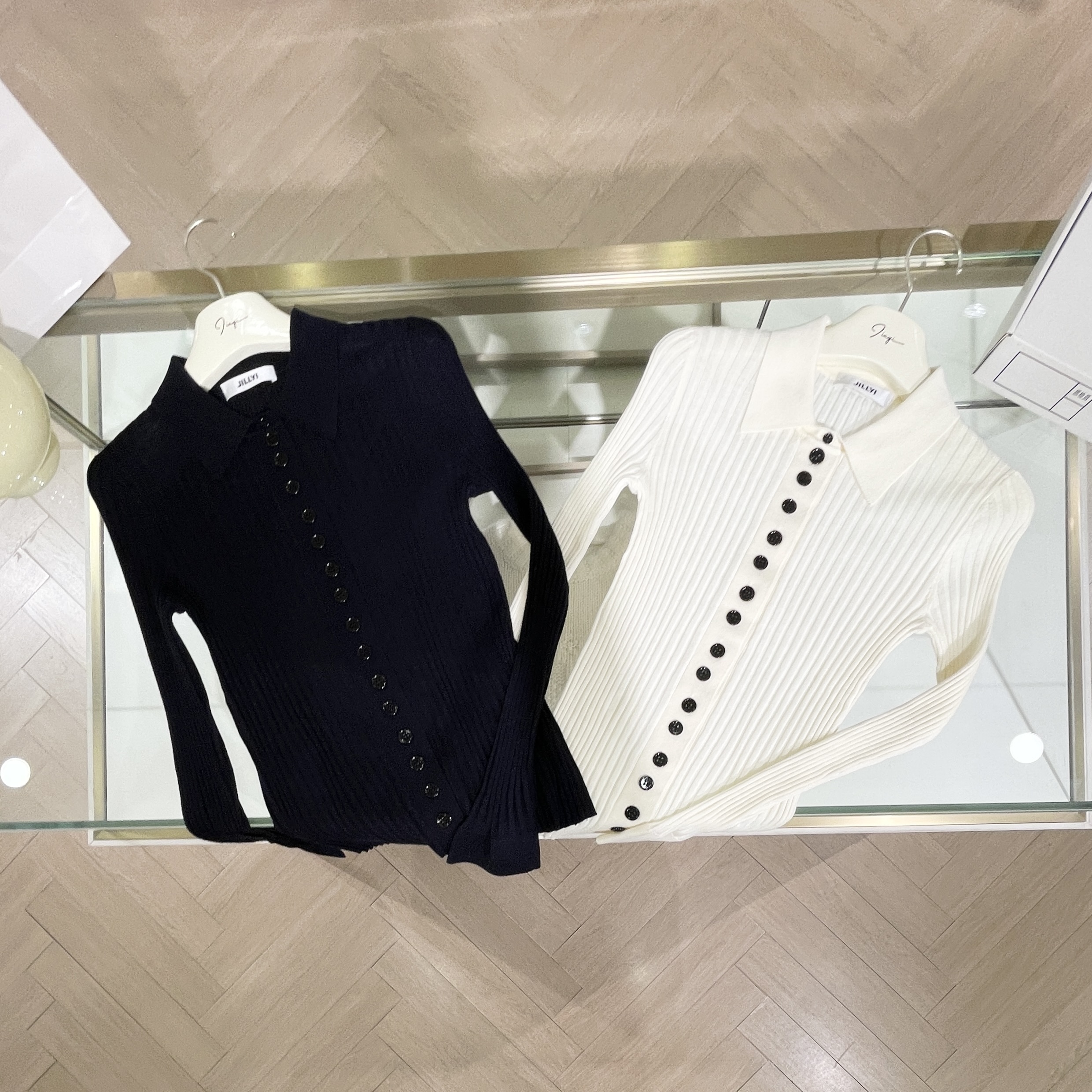 JILLYI南山店【夜莺小姐】黑白双色修身简约打底针织衫秋季百搭