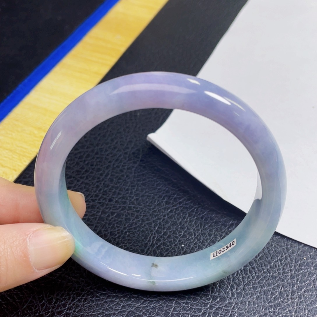 翡翠手镯未镶嵌60圈有纹拍下默认不退换