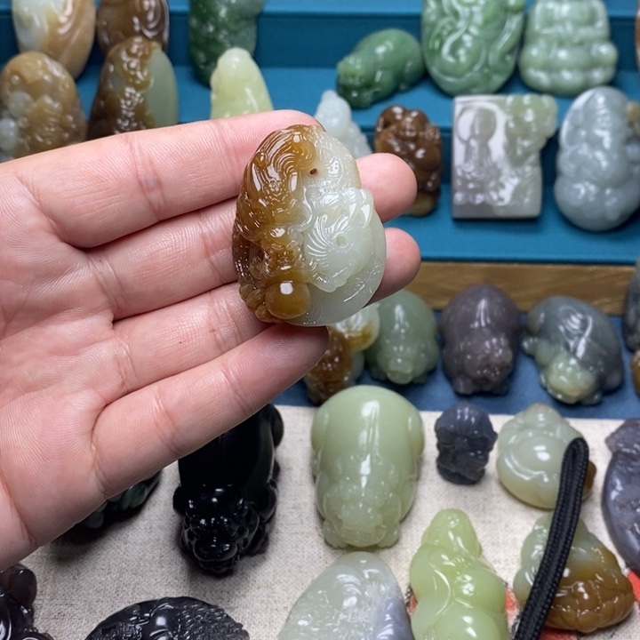 【闪购商品】和田玉颈饰未镶嵌