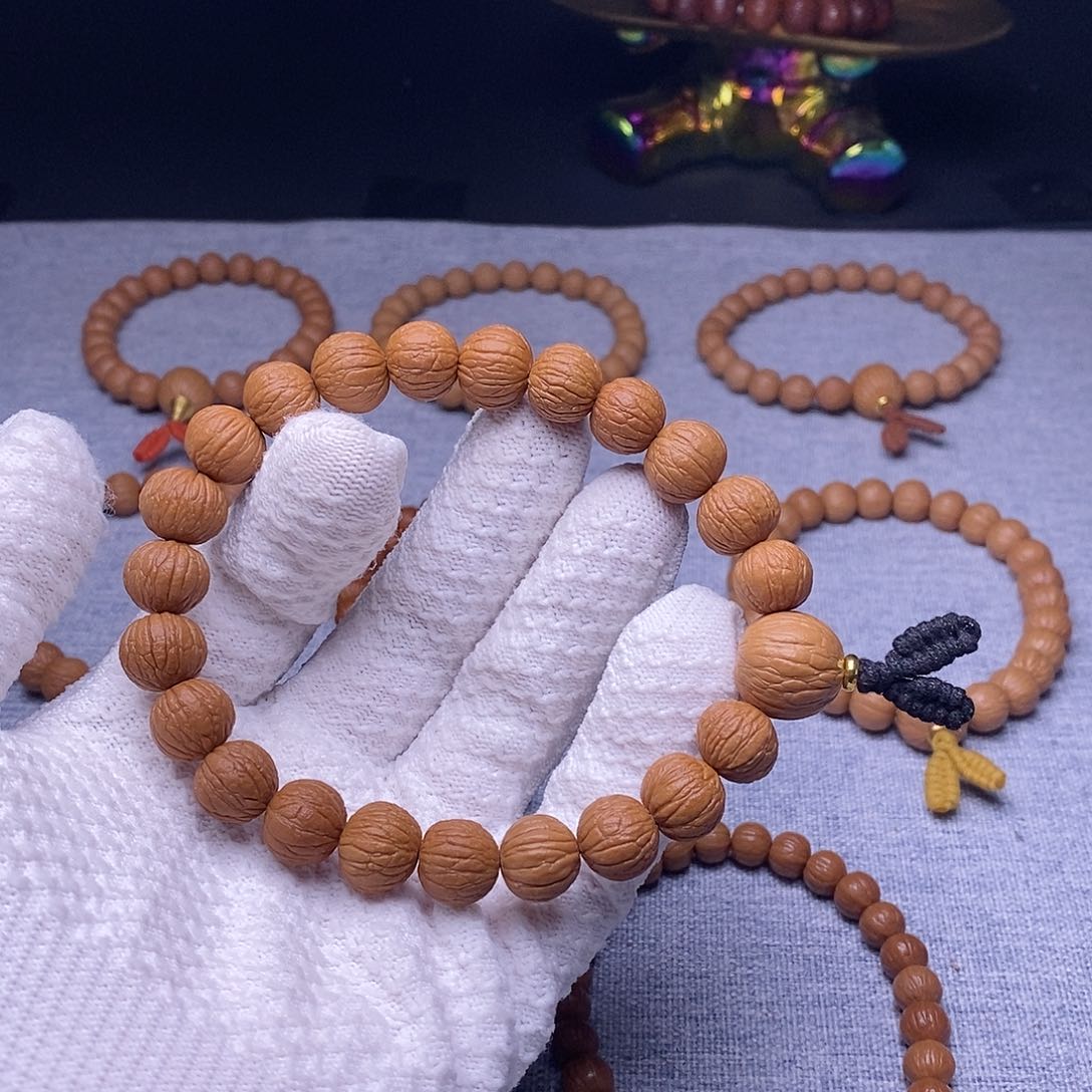 猴头核桃吊坠溯*凤羽288