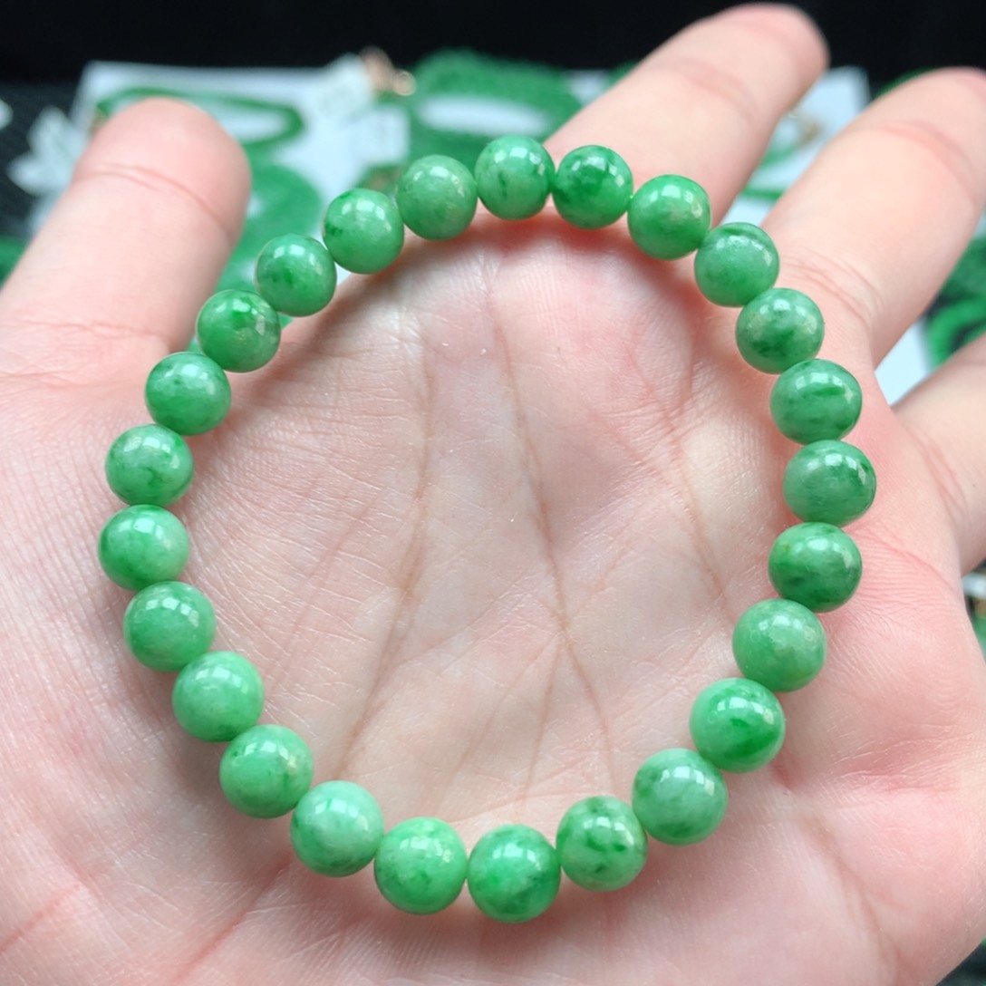 翡翠手链未镶嵌翡翠