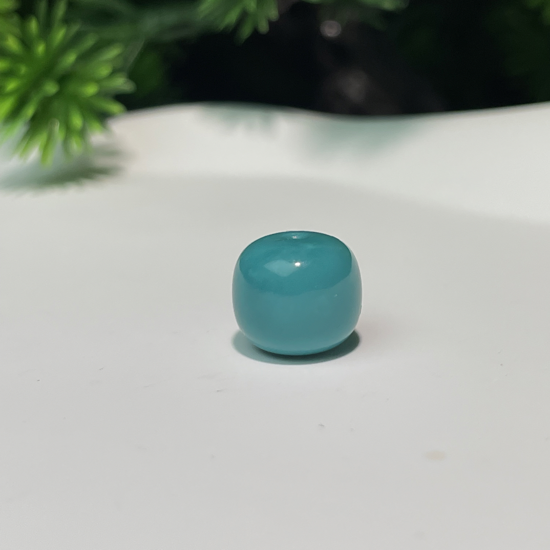 湖北天然原矿绿松石高瓷精品老型单珠9.4*8.3mm