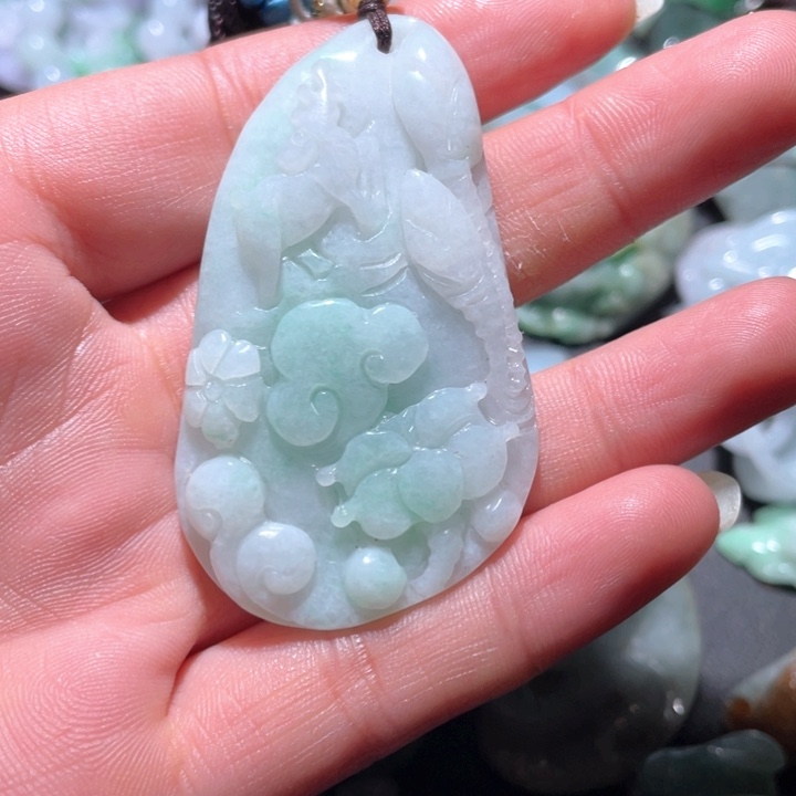 【闪购商品】翡翠颈饰未镶嵌天然翡翠