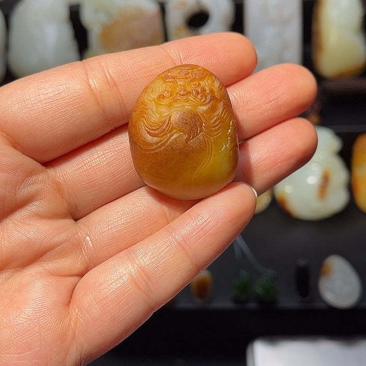 和田玉未镶嵌车挂