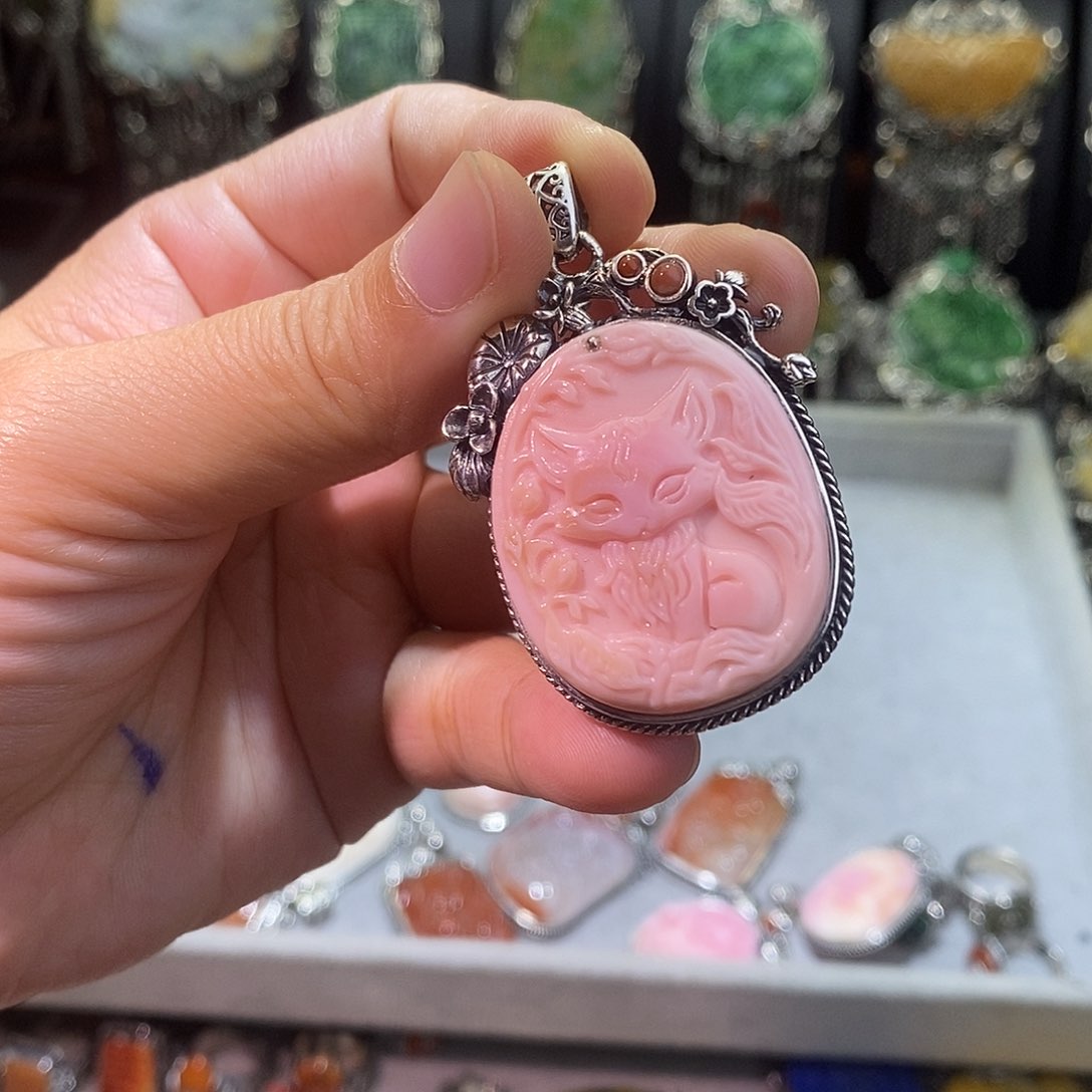 九尾吊坠吊坠吊坠