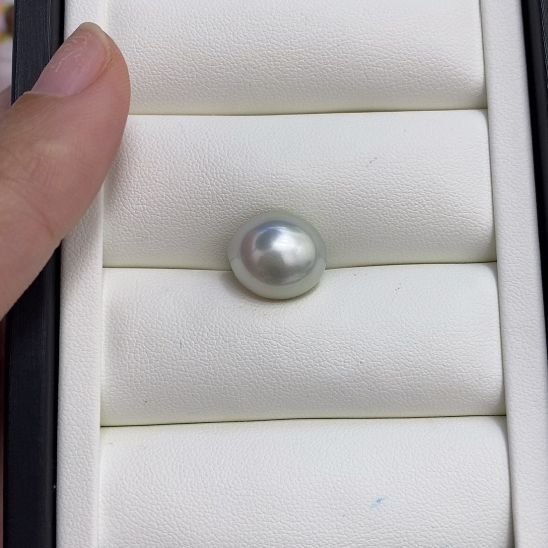 未镶嵌裸珠海水珍珠兔*?