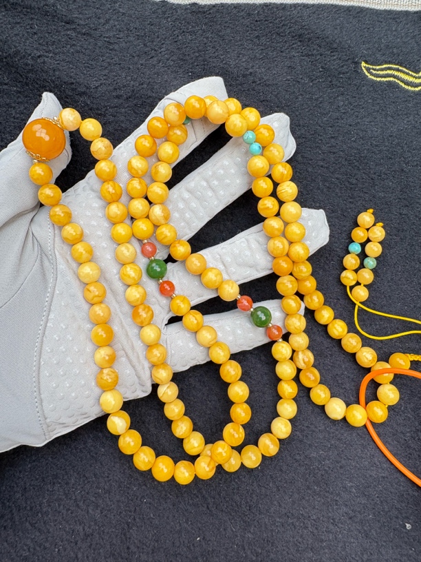 假一赔十，天然琥珀蜜蜡，蜜蜡108颗项链，搭配好看，颜色油润 号0018