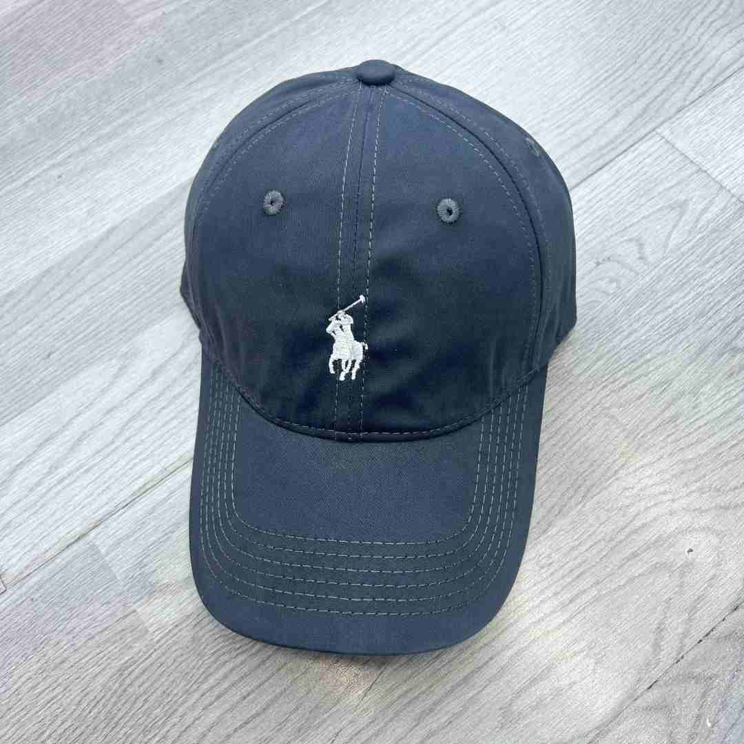 韩版休闲小马刺绣软顶棒球帽简约时尚百搭鸭舌帽显脸小男女同款