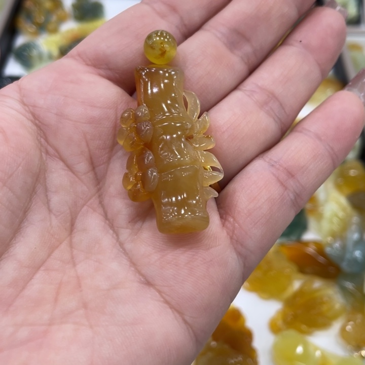 岩***锡蛇纹石玉未镶嵌颈饰