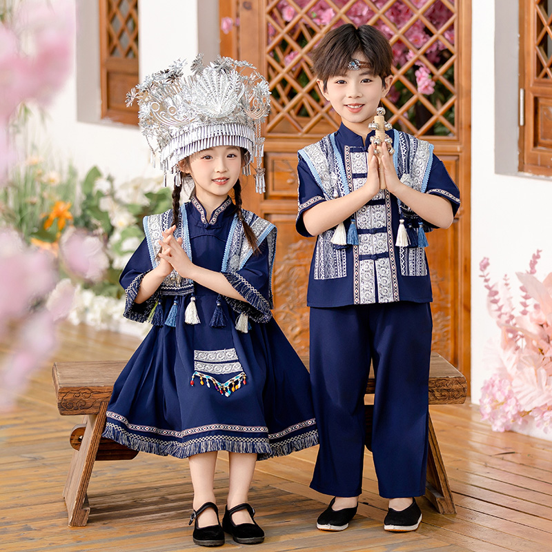 童装春夏季新款古风国风汉服唐装节日表演服云肩苗疆短袖套装