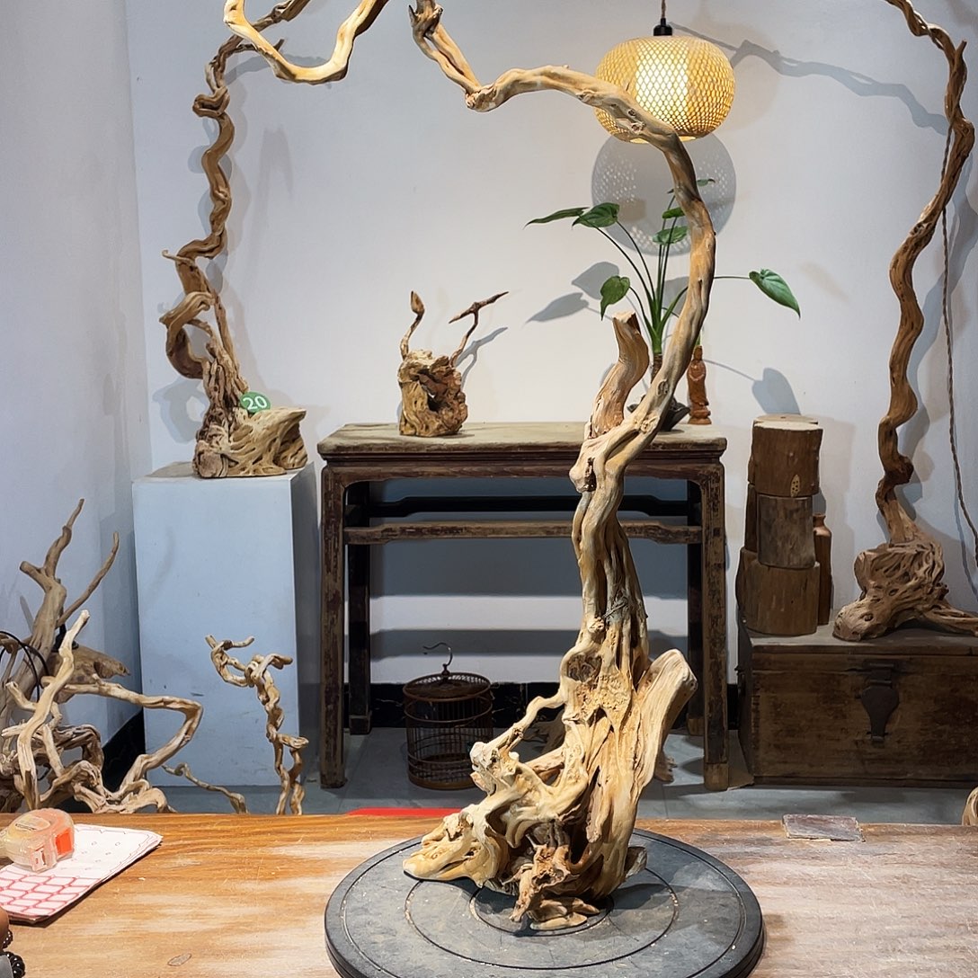 沐***宸天然根雕陶制艺术品