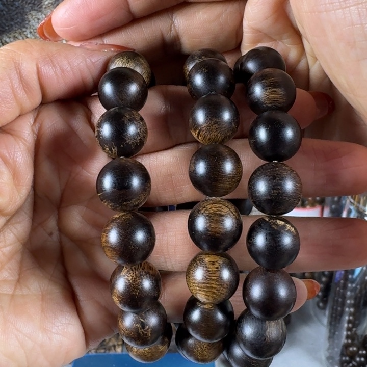 沉香手串九**现白棋虎纹瘤