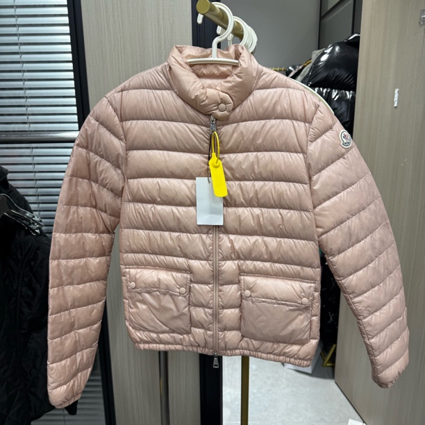 99新 MONCLER /蒙口 粉色徽标羽绒服/0码