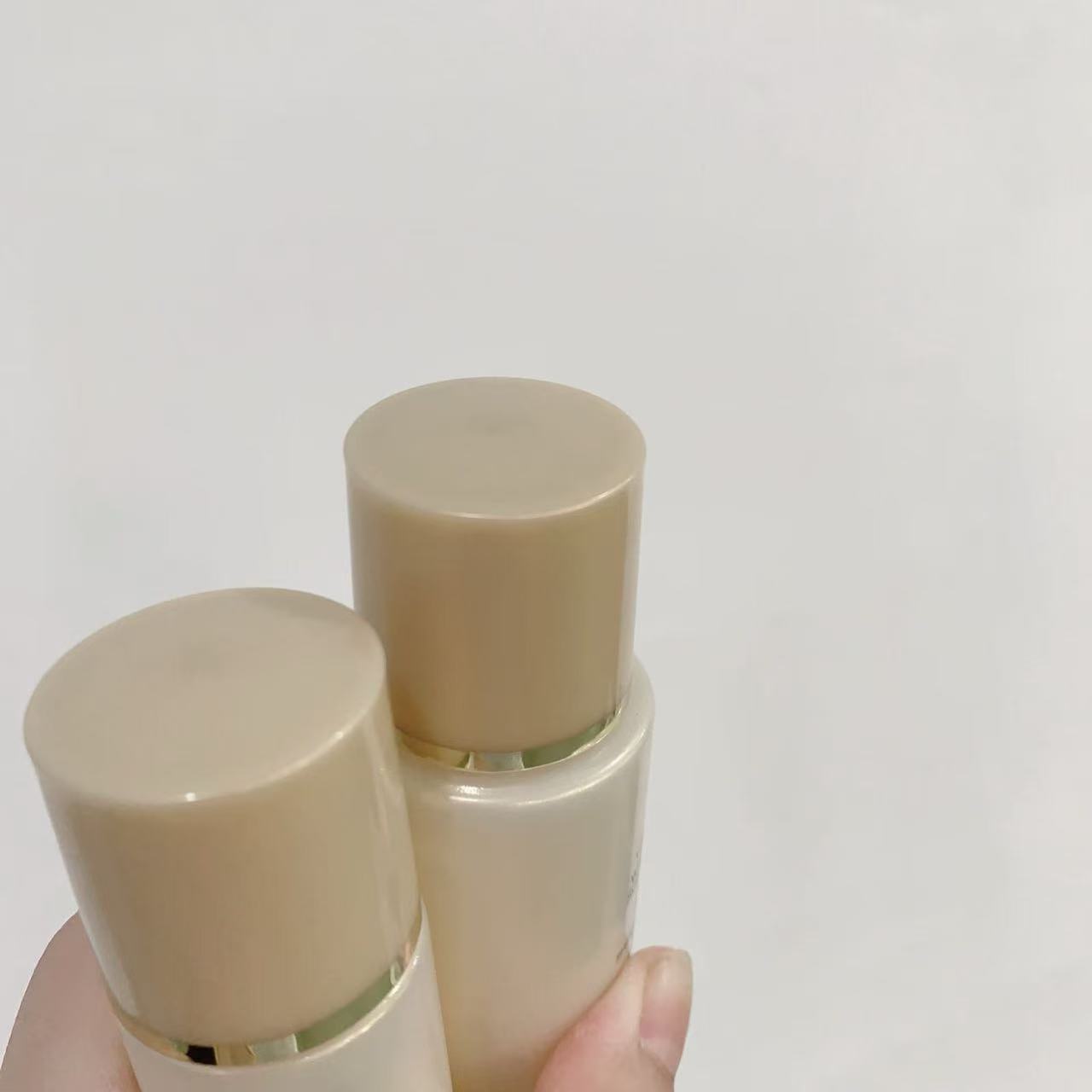 盈润紧致 焕亮光采水/乳