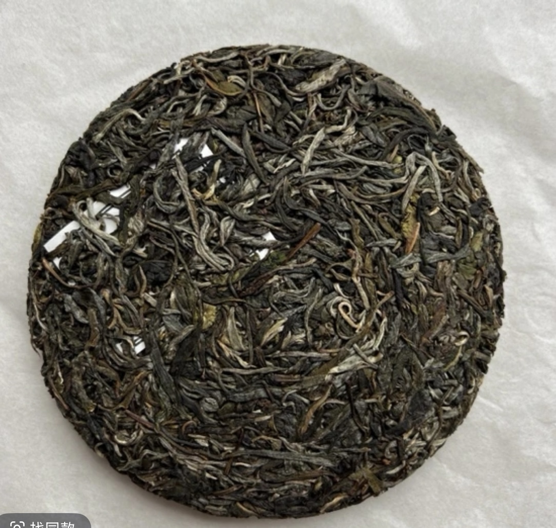 2021年莽枝红土坡高端生普饼200g