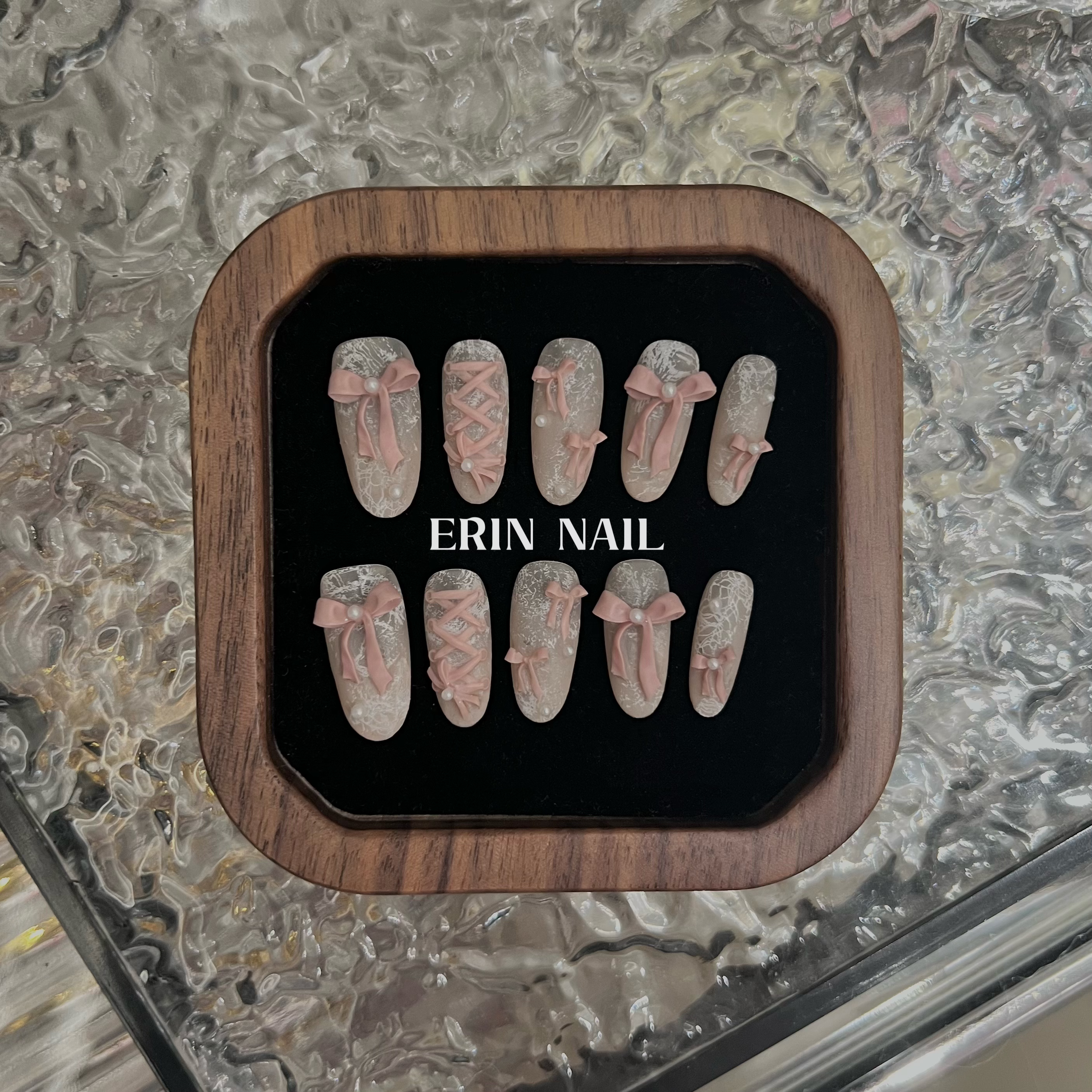 【ERIN NAIL｜美少女】磨砂质感蕾丝蝴蝶结椭圆中长款穿戴甲（预售）