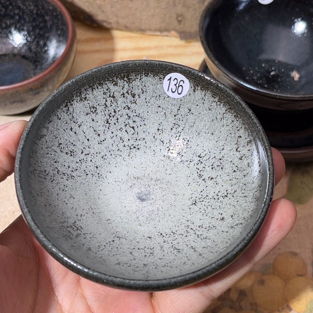 茶盏义兴龙窑坚持真柴烧