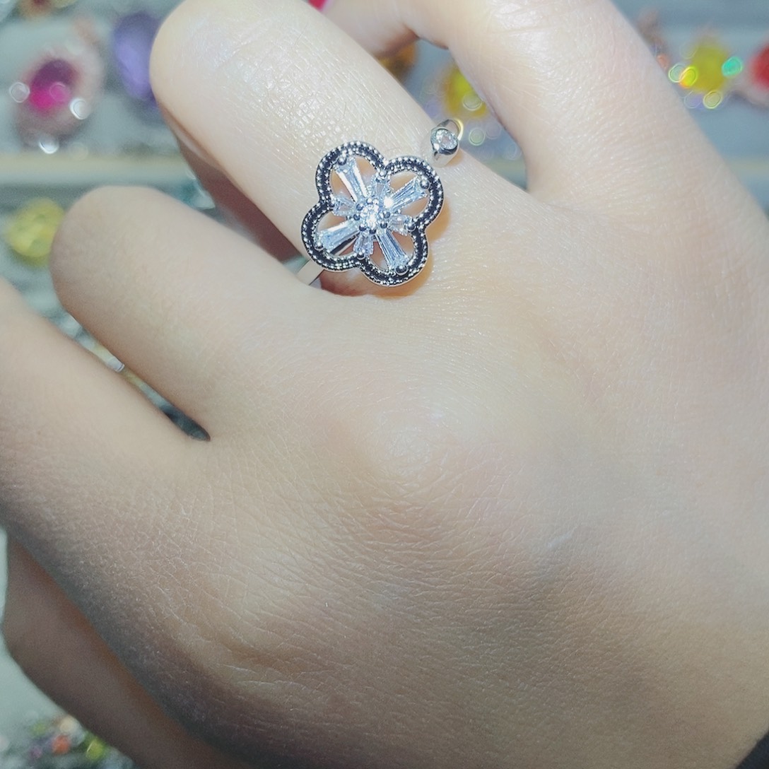 【闪购商品】托帕石耳饰银S925镶嵌