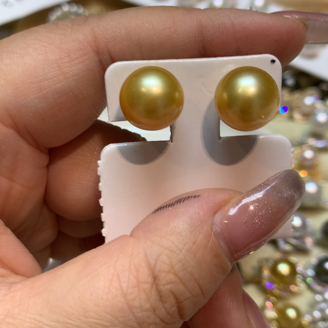 海水珍珠耳饰18K金镶嵌