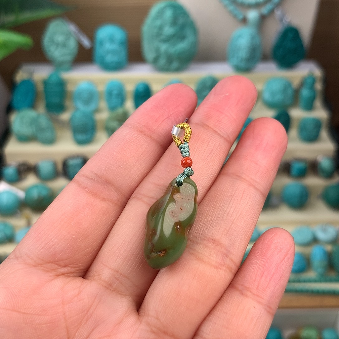 绿松石未镶嵌珠宝奇石