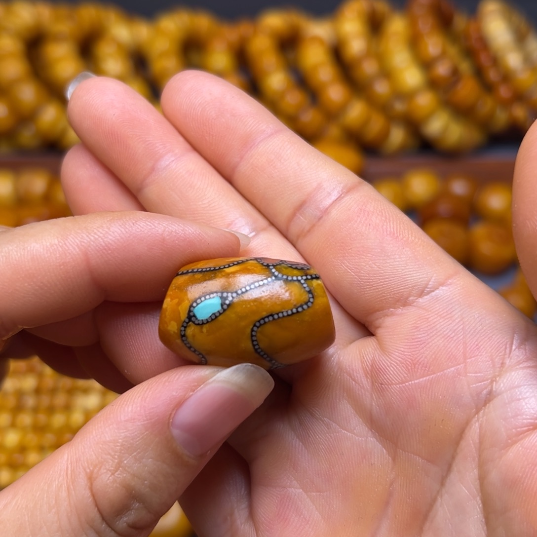 琥珀未镶嵌吊坠(不含链)