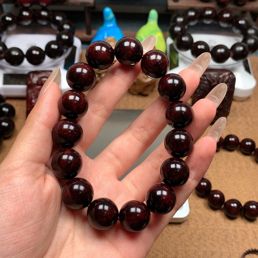 檀香紫檀（小叶紫檀）一**年1.5满星