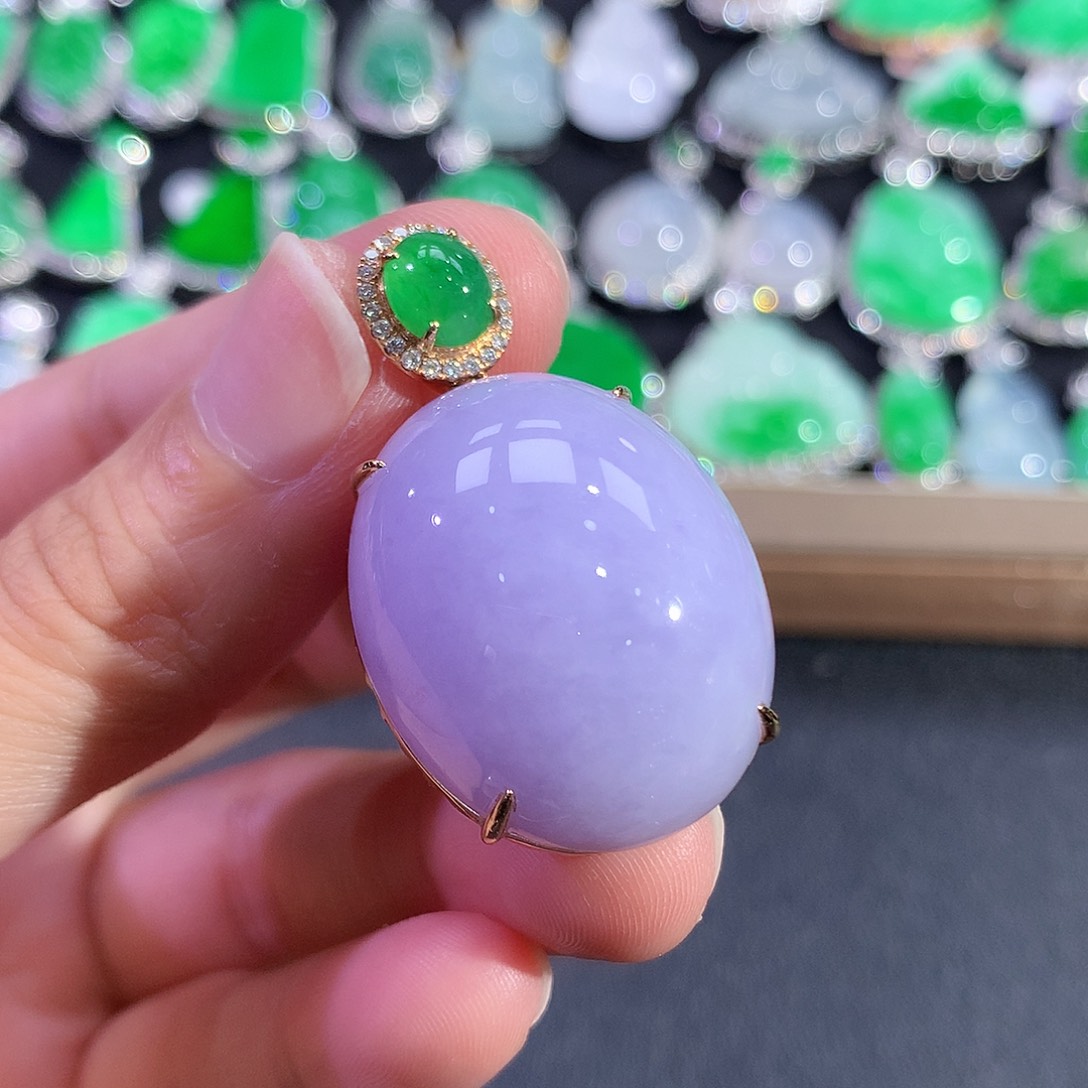 翡翠18K金镶嵌吊坠(赠链)