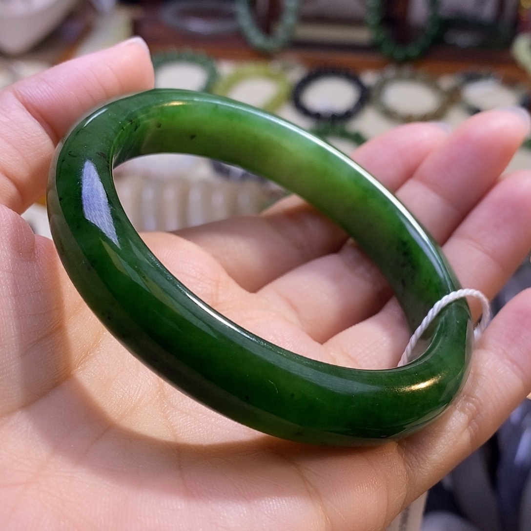颈饰未镶嵌和田玉毕业级老坑料碧玉手镯59.5