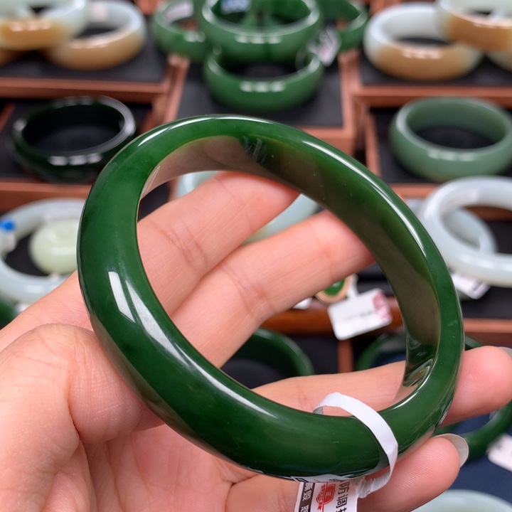 和田玉（碧玉）手镯未镶嵌62