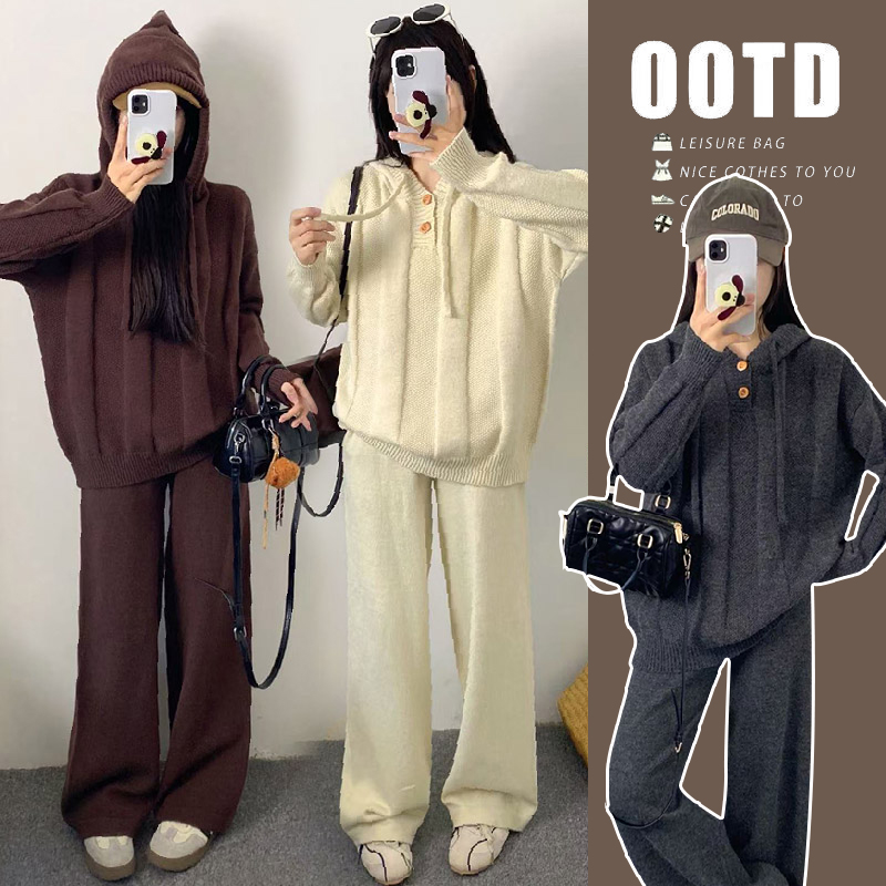 孕妇秋冬套装2025新款韩系慵懒风加厚连帽毛衣+阔腿裤两件套