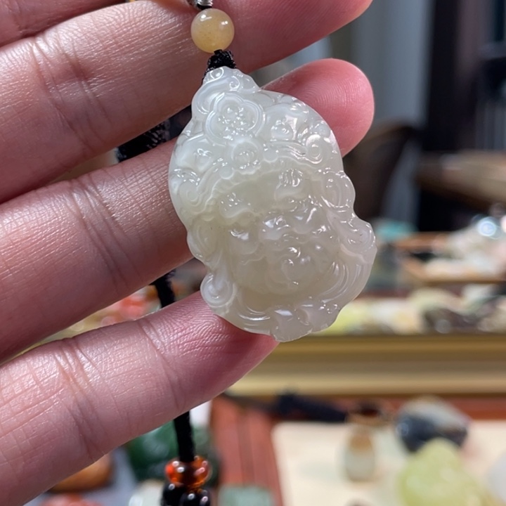 颈饰未镶嵌和田玉