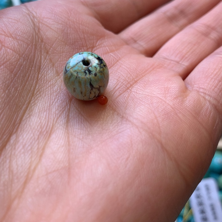 南红玛瑙未镶嵌珠宝奇石