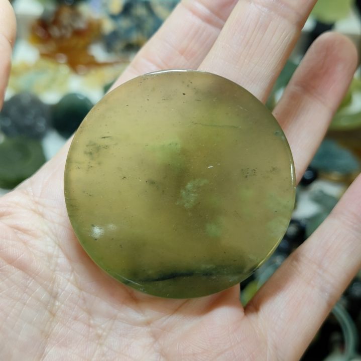 岫玉未镶嵌挂坠款式