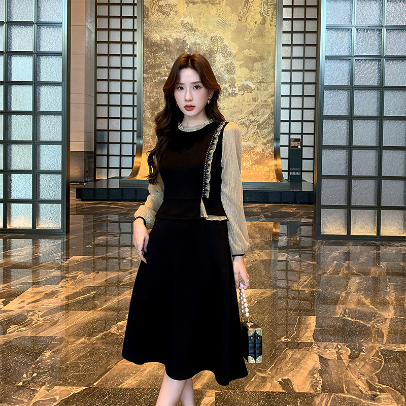 奢姿大码女装2025秋季新款显瘦时尚气质假两件拼接开叉花边连衣裙
