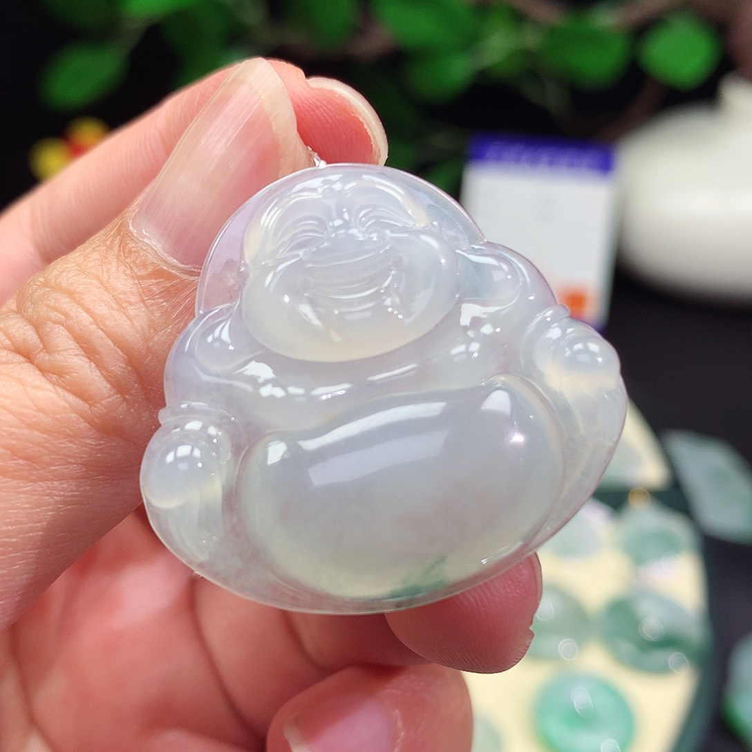 翡翠未镶嵌颈饰佛公