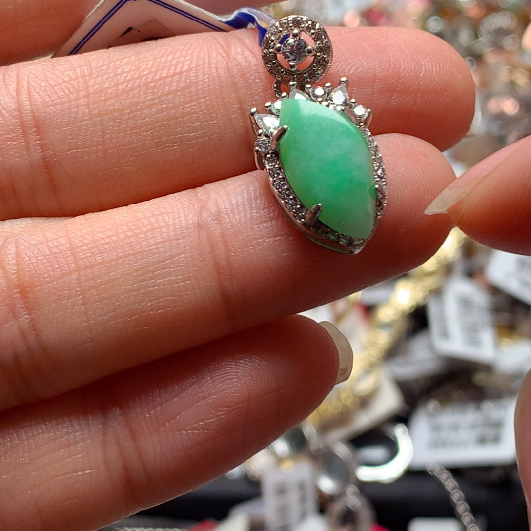 翡翠戒指银S925镶嵌天然翡翠吊坠