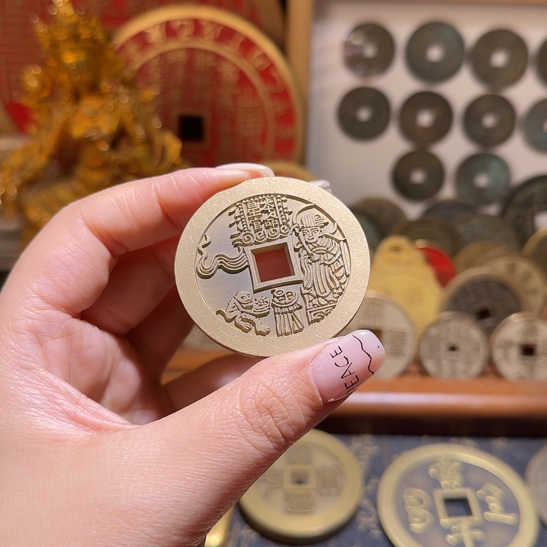 .***铜现代仿制工艺品