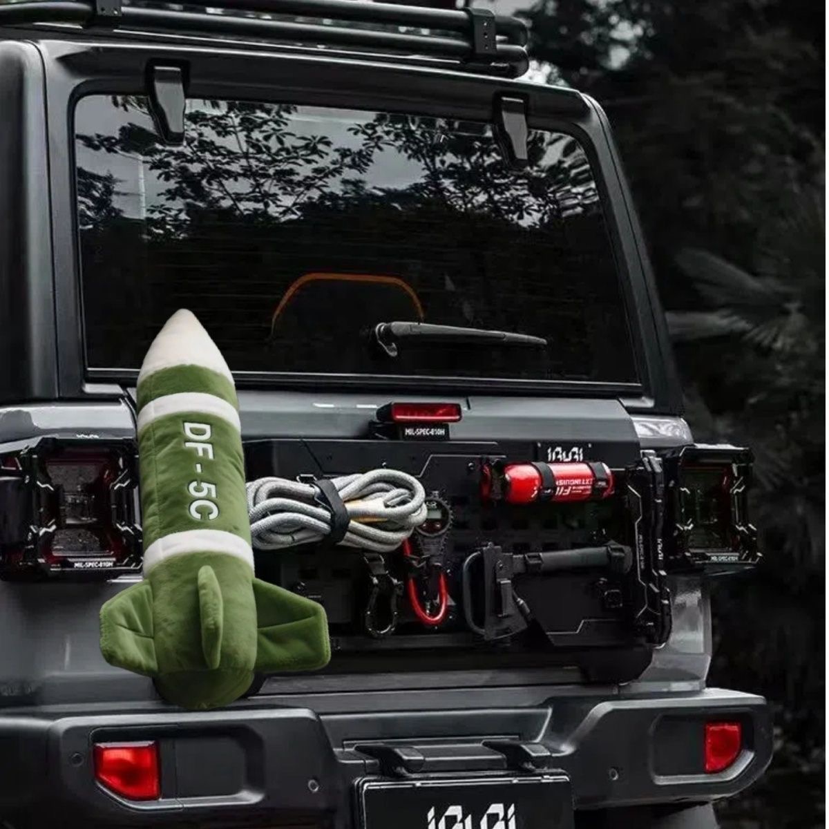 车载创意东风5C搞怪汽车尾部后备箱DF-5C毛绒摆件车顶挂件装饰品