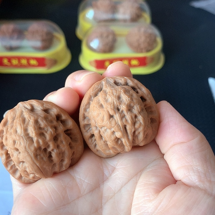 文玩核桃吊坠3.83尺云雾山