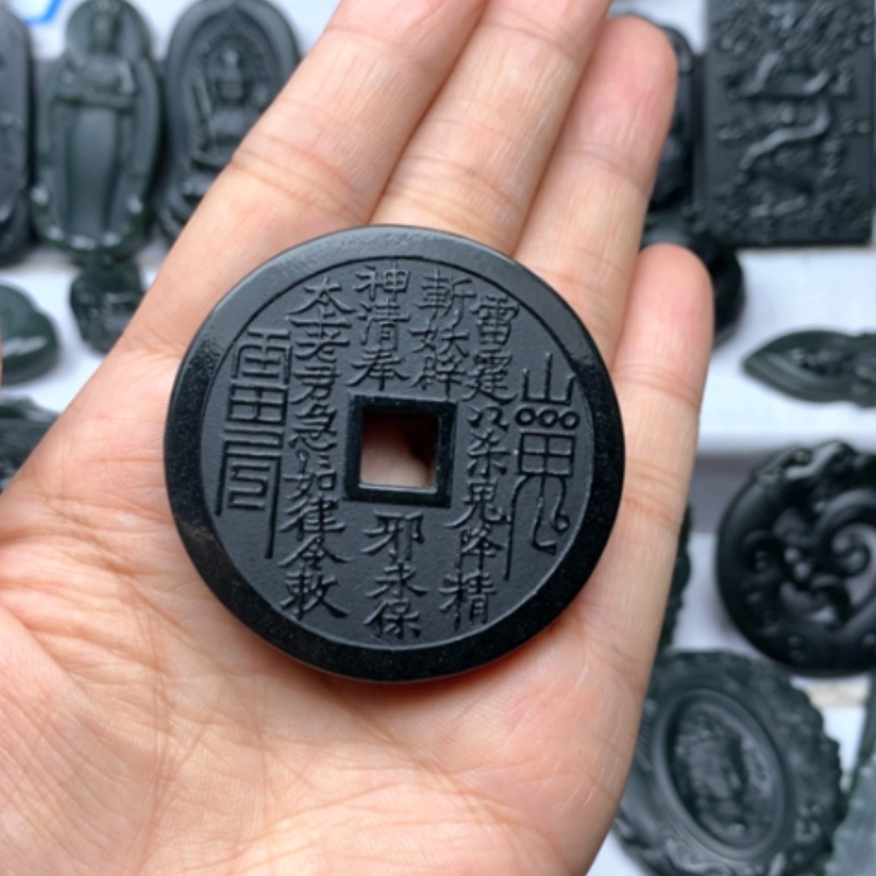 【闪购商品】颈饰未镶嵌和田玉源*原双面雕刻