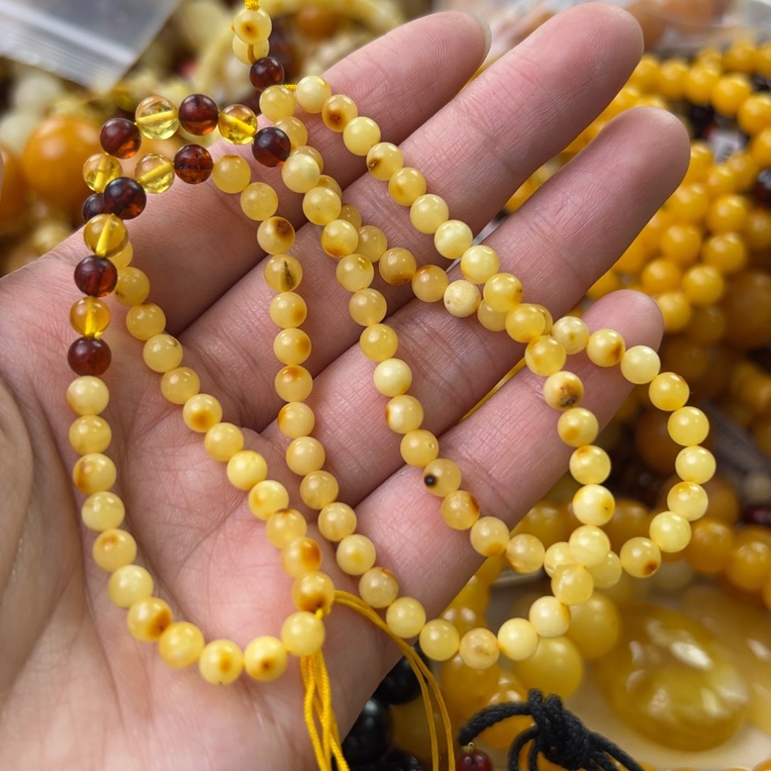 琥珀珠宝奇石未镶嵌