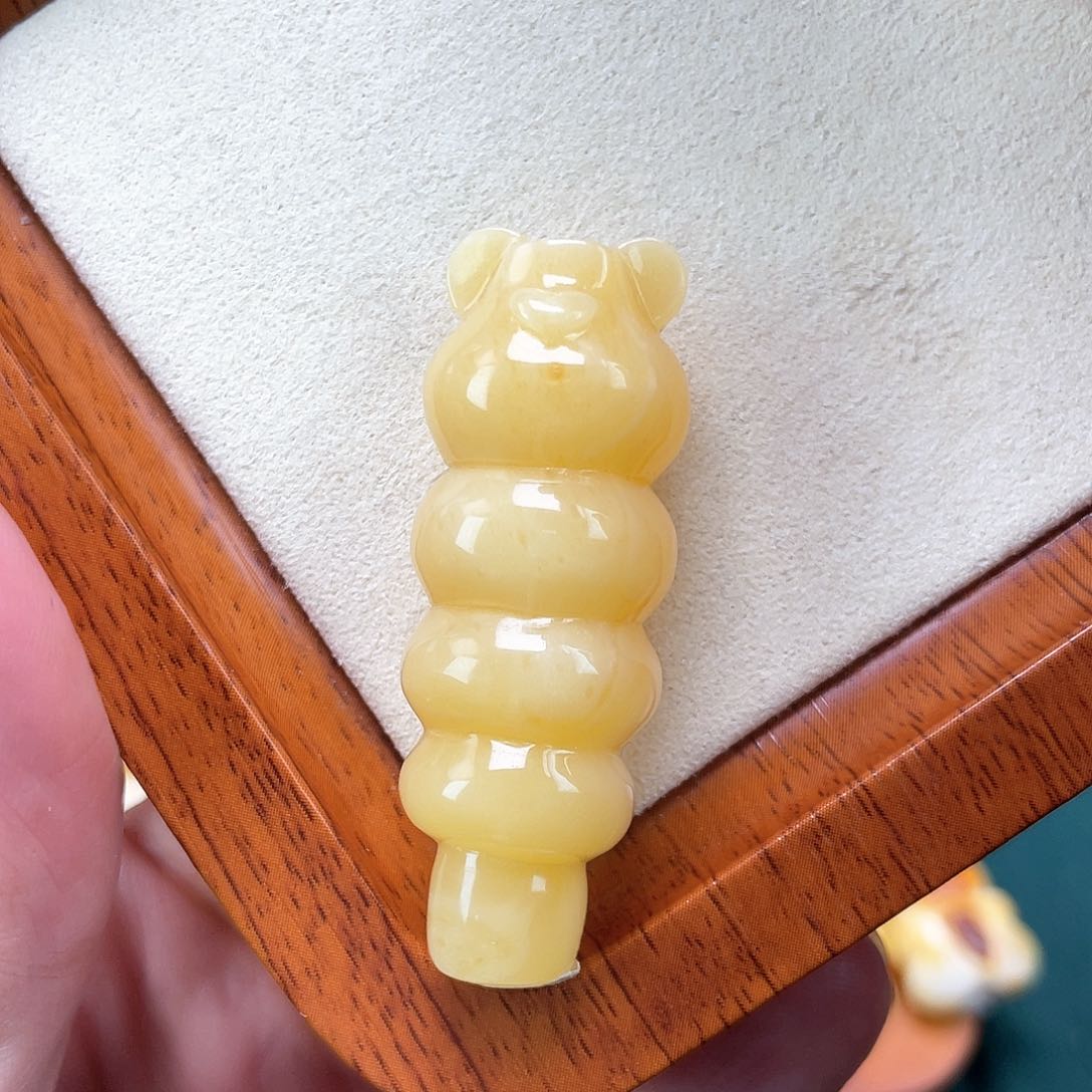 琥珀裸石未镶嵌蜜蜡
