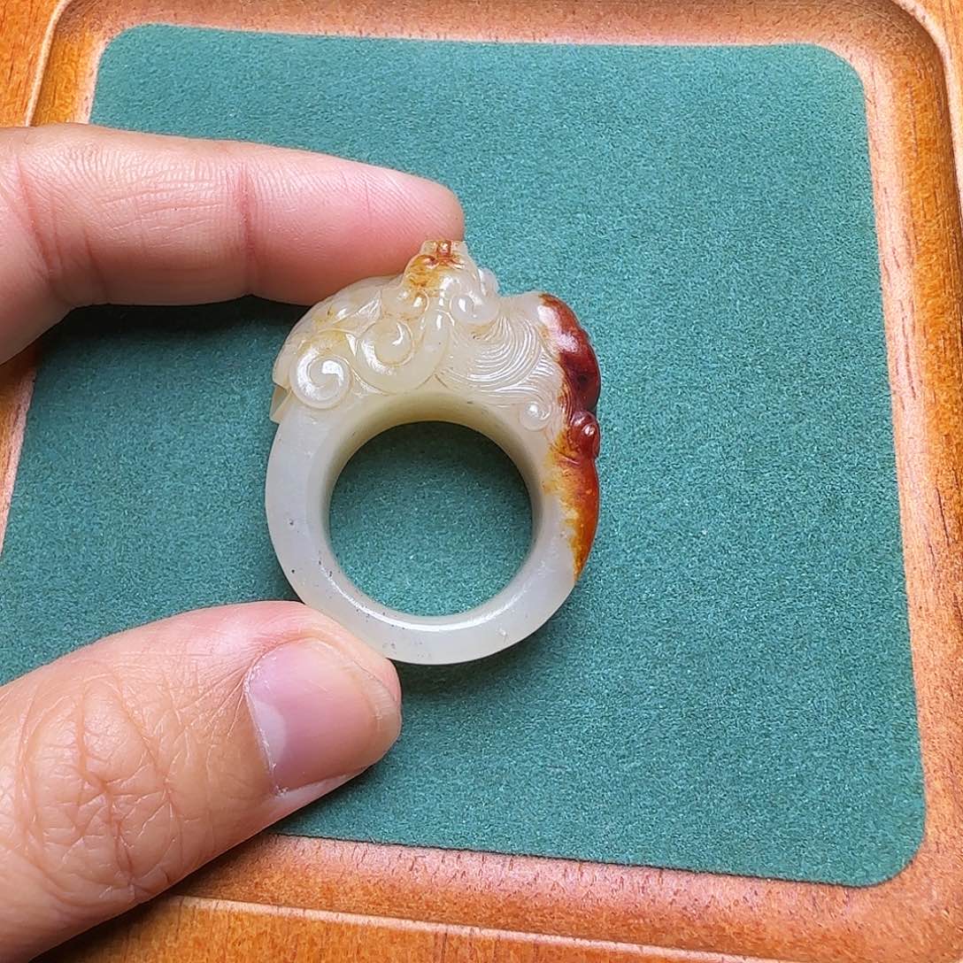 男***途和田玉未镶嵌挂件